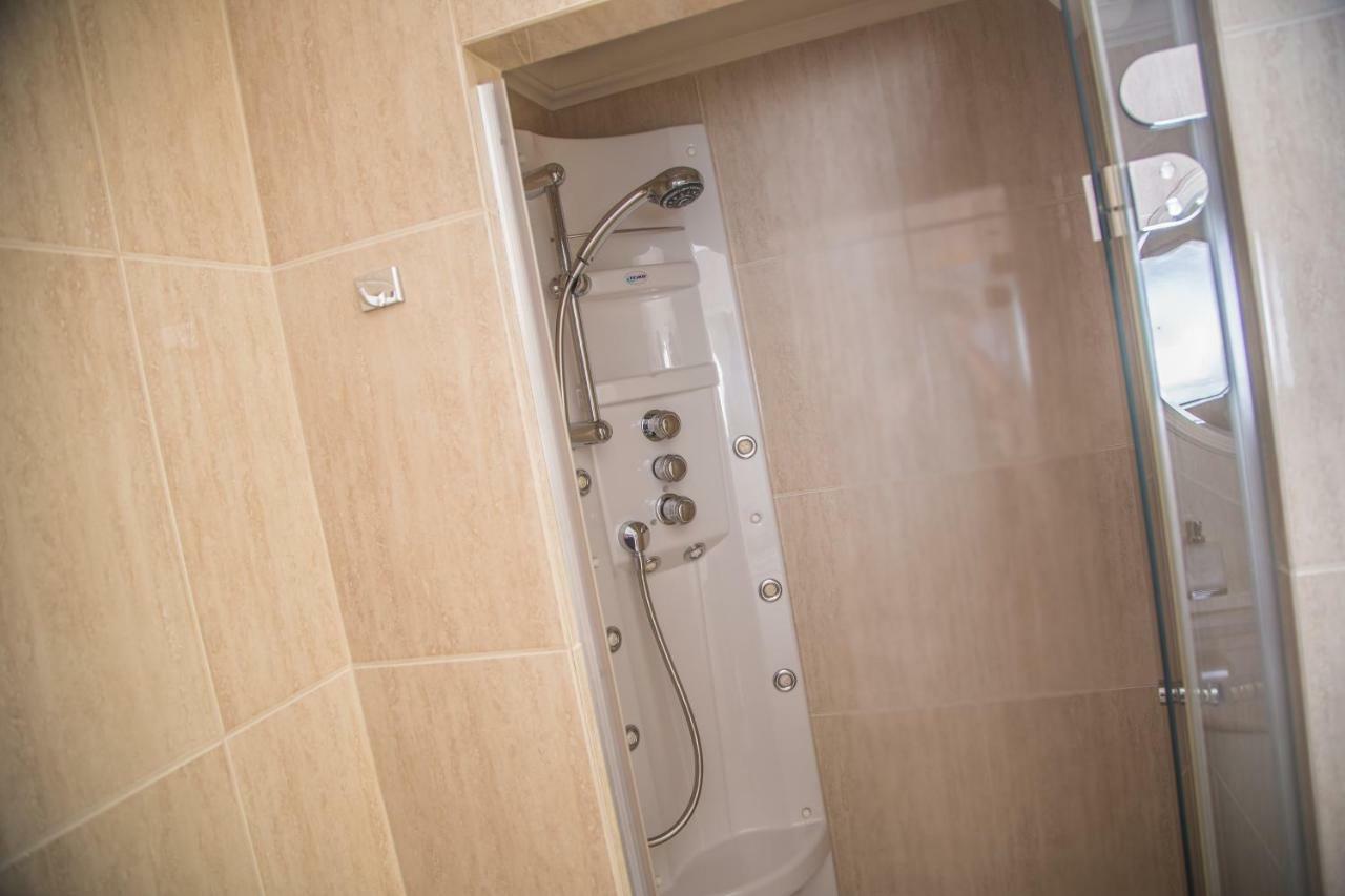 President Boutique Apartment II เบอร์โน ภายนอก รูปภาพ